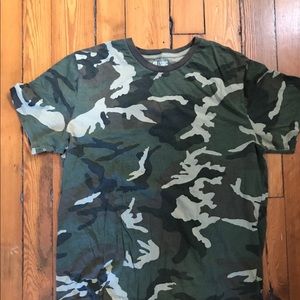 Camouflage t shirt